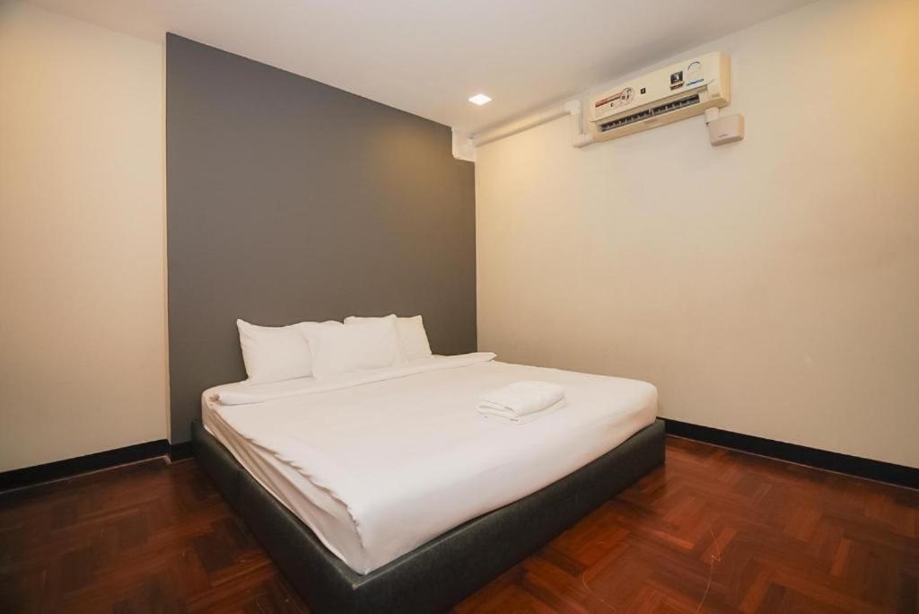 Go Inn Silom Bts Surasak Station V โกอินน์ สีลม Bts สถานีสุรศักดิ์ バンコク都 エクステリア 写真