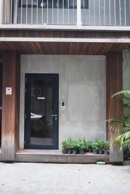 Go Inn Silom Bts Surasak Station V โกอินน์ สีลม Bts สถานีสุรศักดิ์ バンコク都 エクステリア 写真